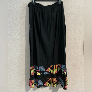 Paradiso 100% rayon black maxi skirt with a pop of‎ colorful flowers